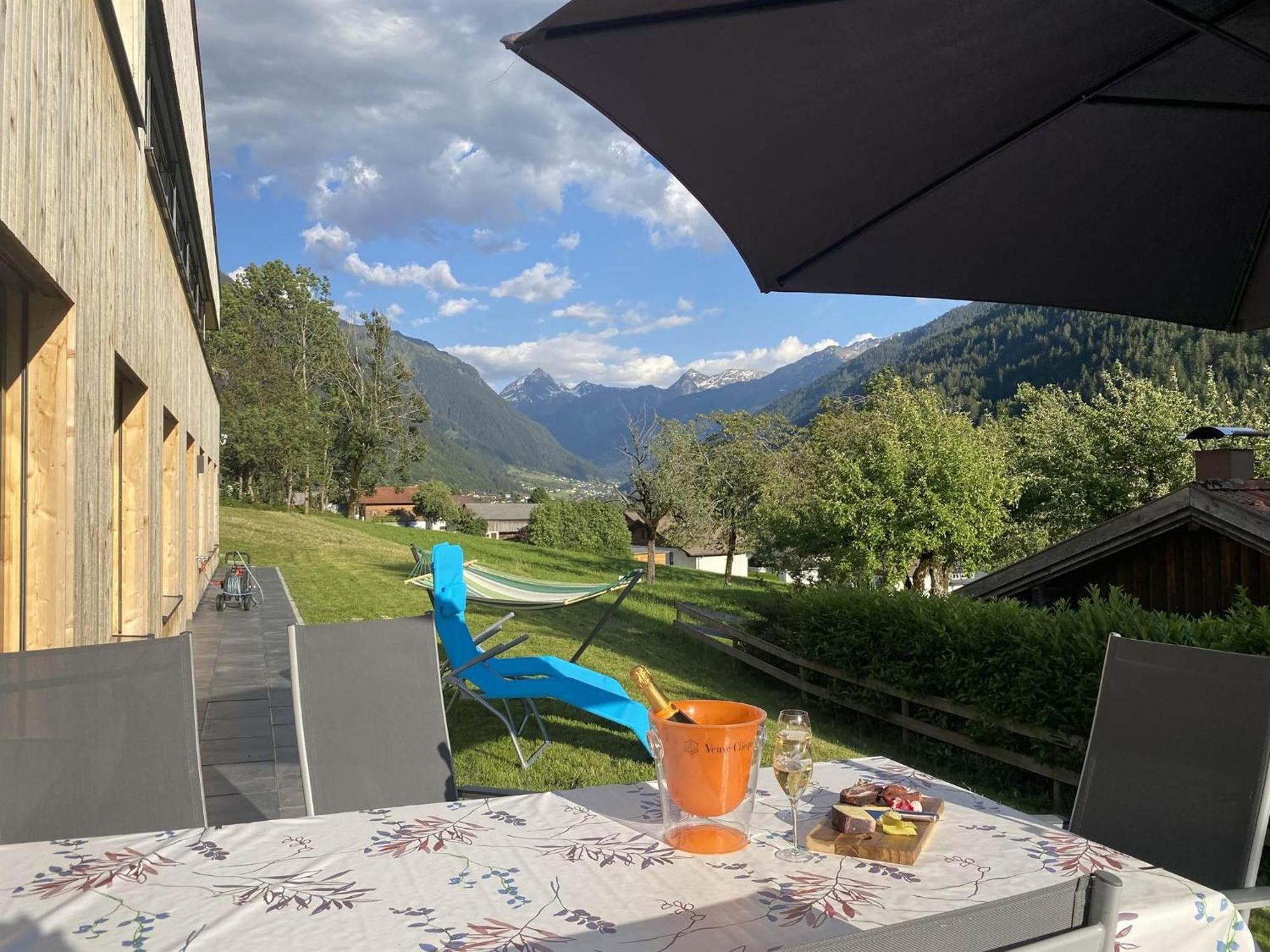 Haus Albuin Apartamento Sankt Gallenkirch Exterior foto